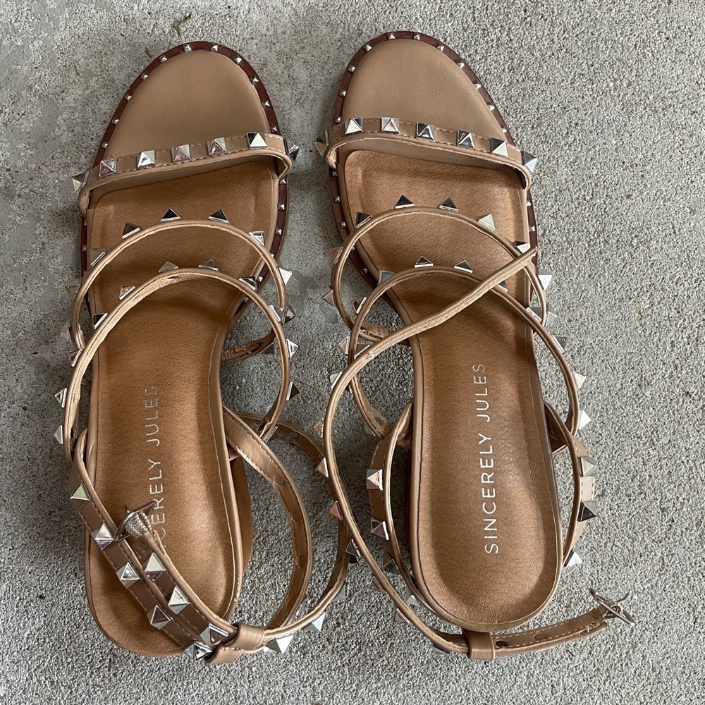 Studded Heel Sandal size 9